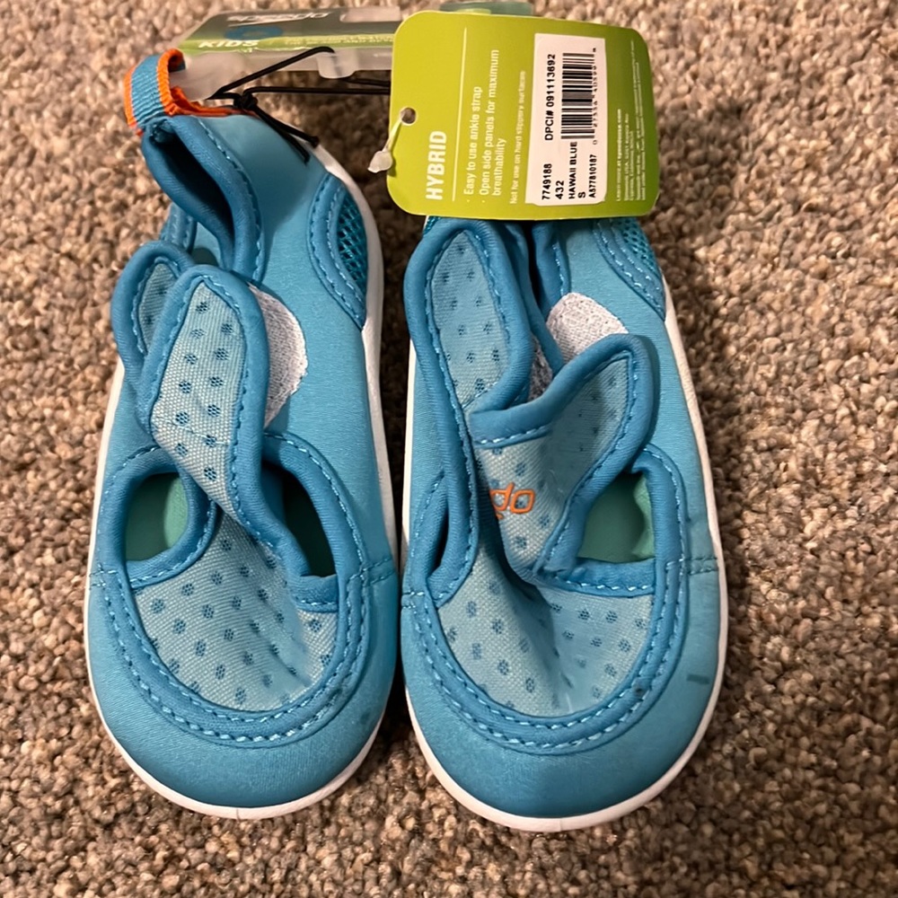 NEW Speedo water shoes for baby!